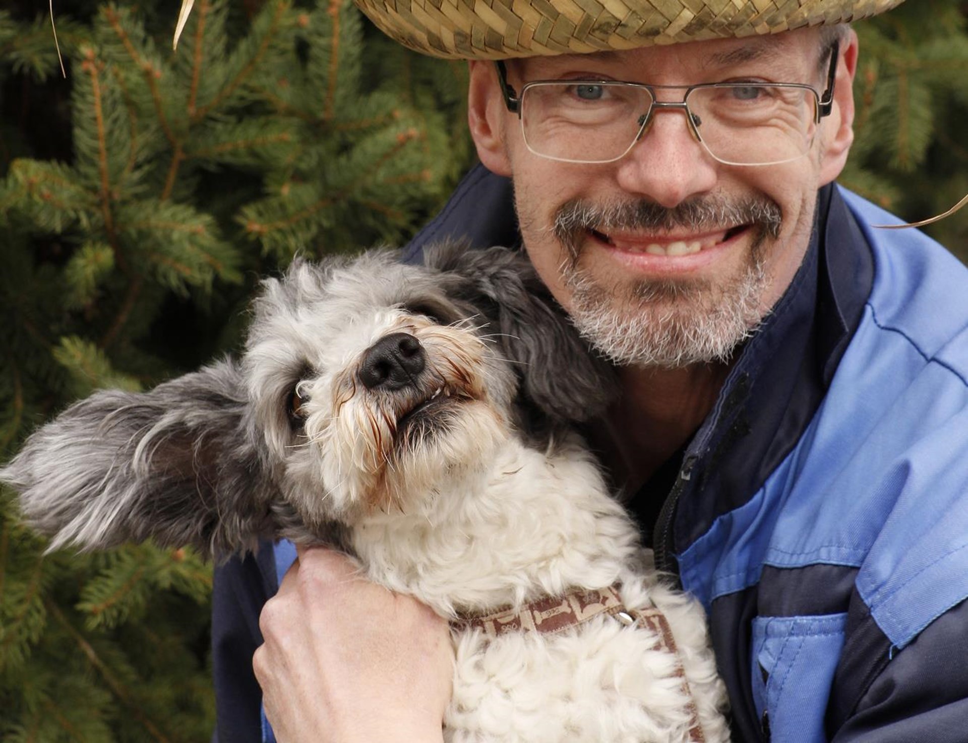 Mann mit einem Hund